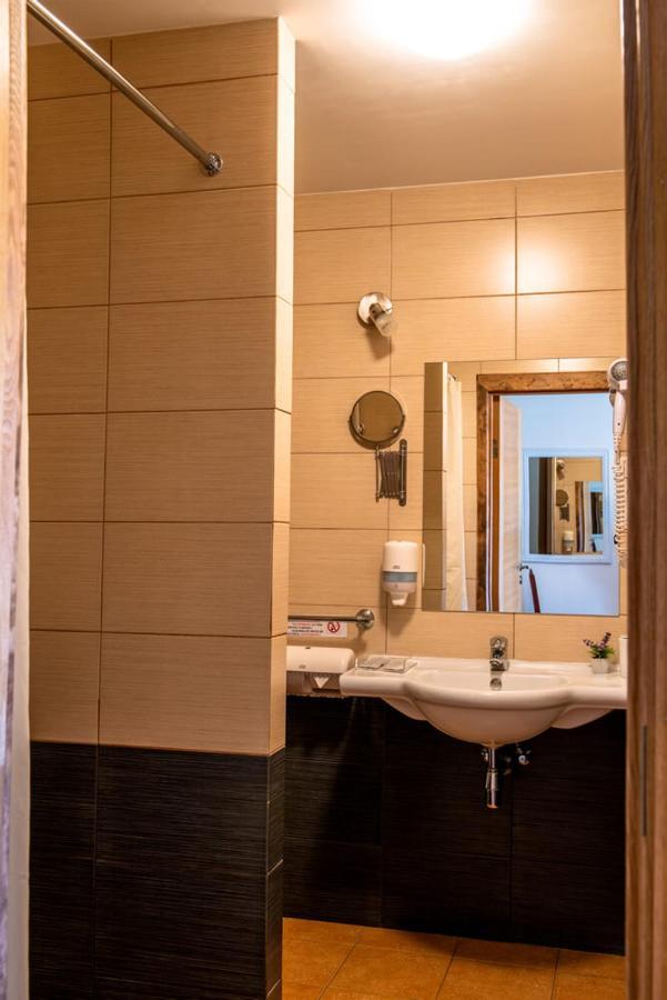 Motelis Smaku Smakas Шяуляй Экстерьер фото